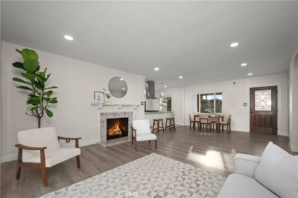 638 N Buttonwood, Anaheim, California 92805 home-pic-12