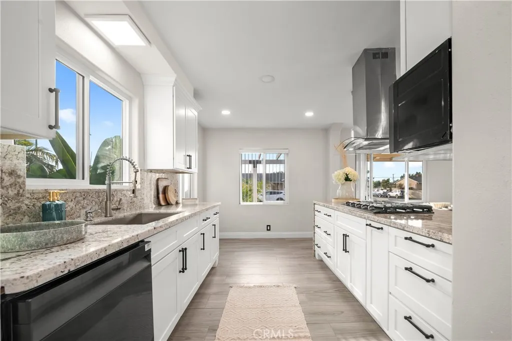 638 N Buttonwood, Anaheim, California 92805 home-pic-21