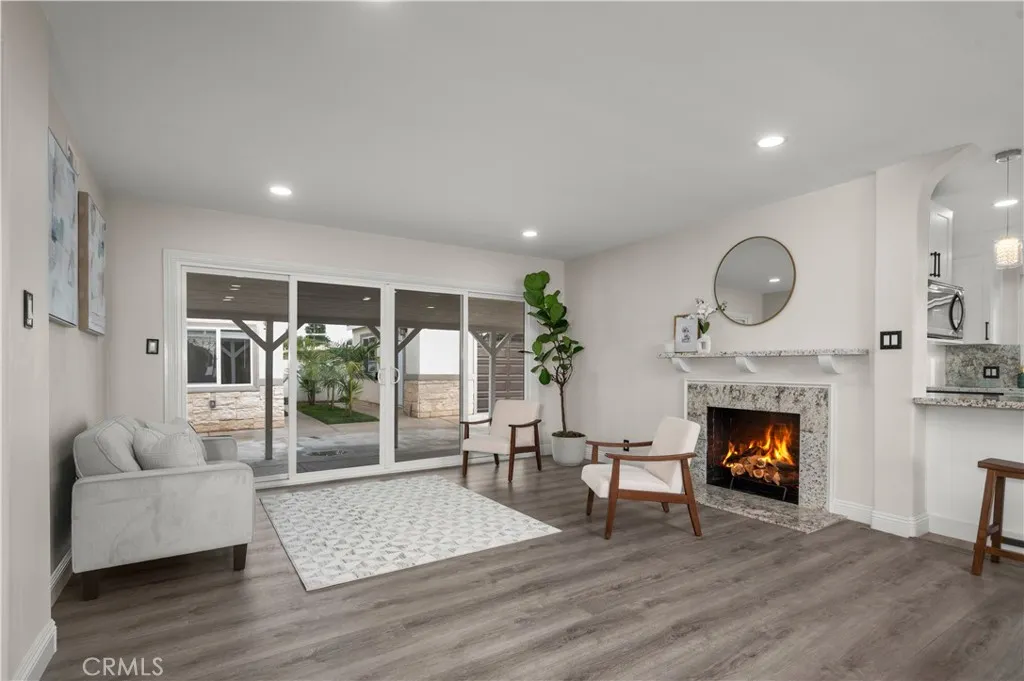 638 N Buttonwood, Anaheim, California 92805 home-pic-10
