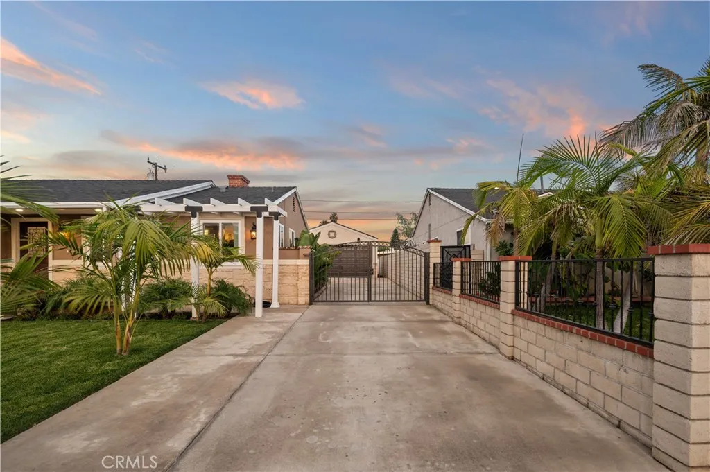 638 N Buttonwood, Anaheim, California 92805 home-pic-54