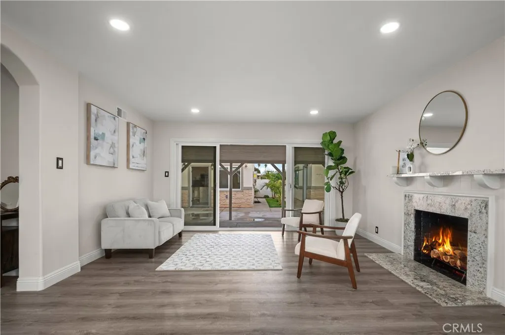 638 N Buttonwood, Anaheim, California 92805 home-pic-11