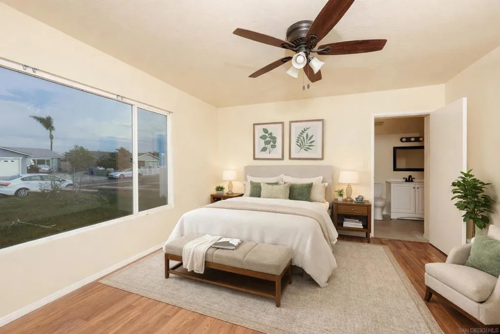 10866 Sandy Hook Rd, San Diego, California 92126 home-pic-2