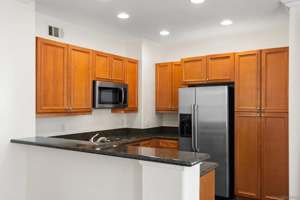 12685 Savannah Creek Dr 261, San Diego, California 92128 home-pic-7