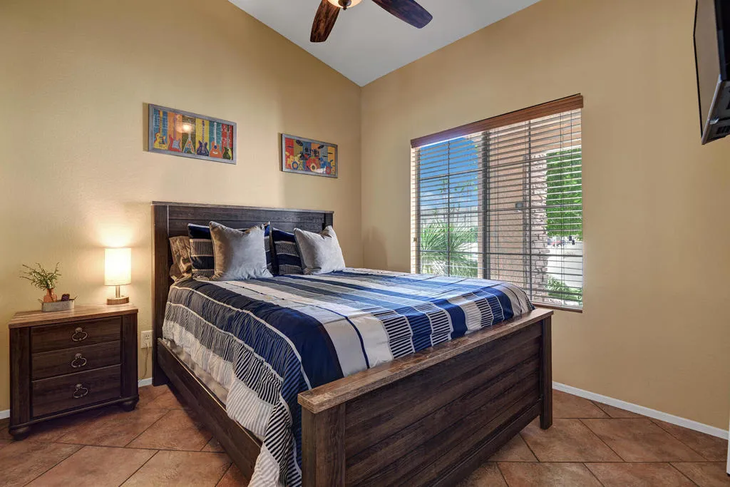 45210 Desert Hills Court, La Quinta, California 92253 home-pic-18