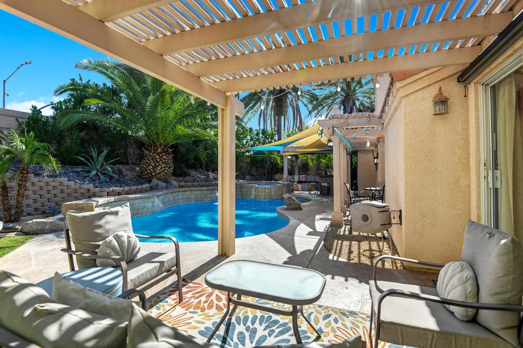 45210 Desert Hills Court, La Quinta, California 92253 home-pic-26