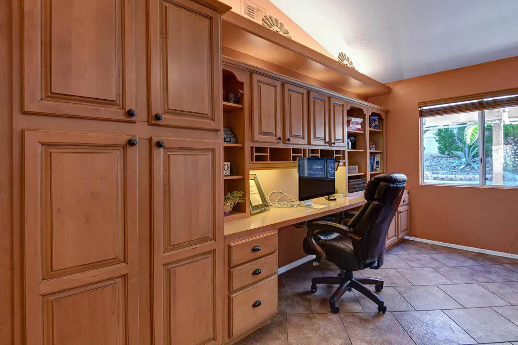45210 Desert Hills Court, La Quinta, California 92253 home-pic-12