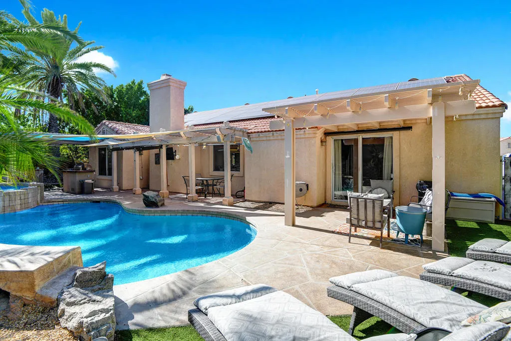 45210 Desert Hills Court, La Quinta, California 92253 home-pic-23