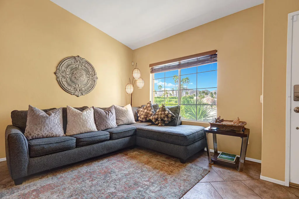 45210 Desert Hills Court, La Quinta, California 92253 home-pic-5