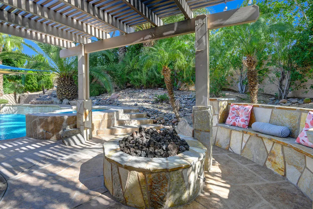 45210 Desert Hills Court, La Quinta, California 92253 home-pic-24