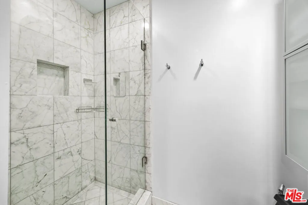 1515 S Beverly Drive 202, Los Angeles, California 90035 home-pic-15