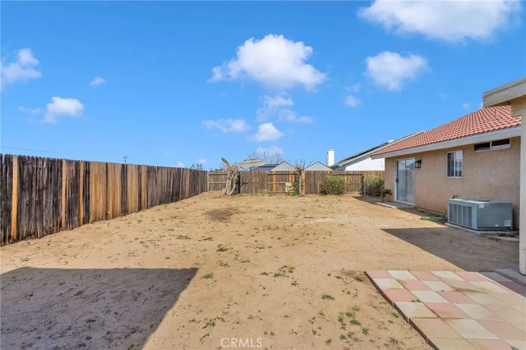 12268 Shadow, Victorville, California 92392 home-pic-50