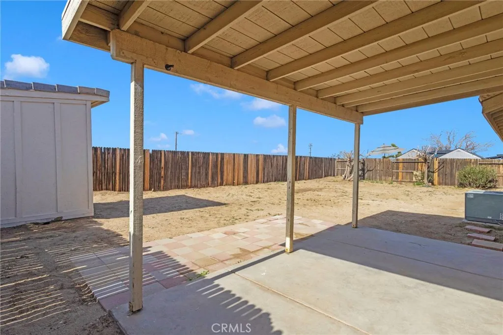 12268 Shadow, Victorville, California 92392 home-pic-48