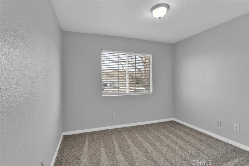 12268 Shadow, Victorville, California 92392 home-pic-44
