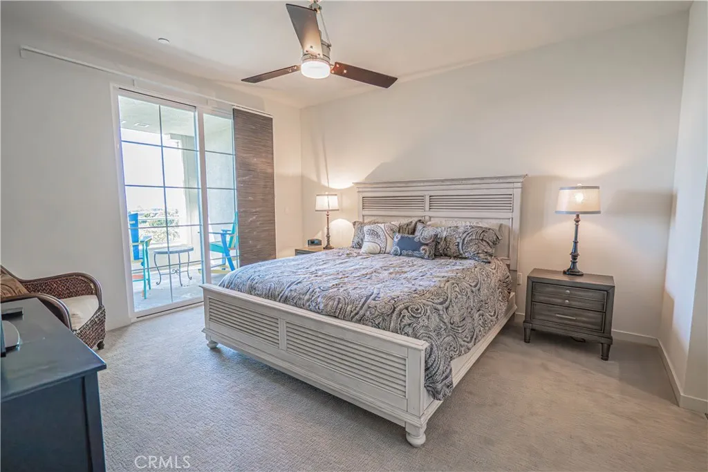 4060 Tradewinds Drive, Oxnard, California 93035 home-pic-35