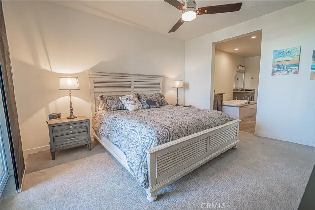 4060 Tradewinds Drive, Oxnard, California 93035 home-pic-23