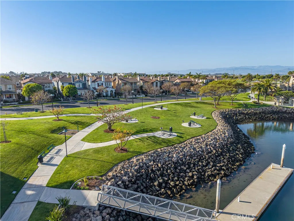4060 Tradewinds Drive, Oxnard, California 93035 home-pic-60