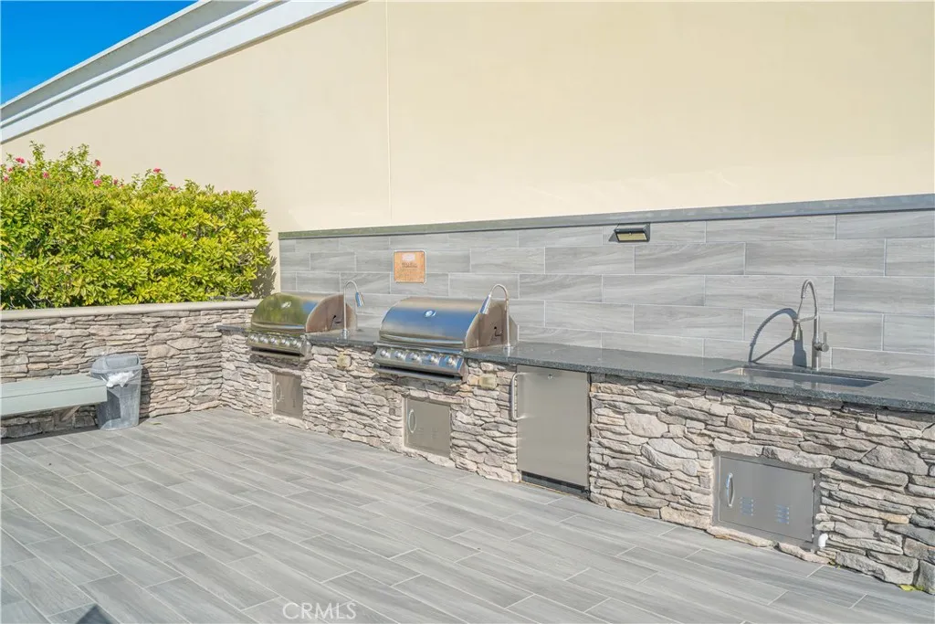 4060 Tradewinds Drive, Oxnard, California 93035 home-pic-42