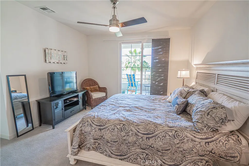 4060 Tradewinds Drive, Oxnard, California 93035 home-pic-29