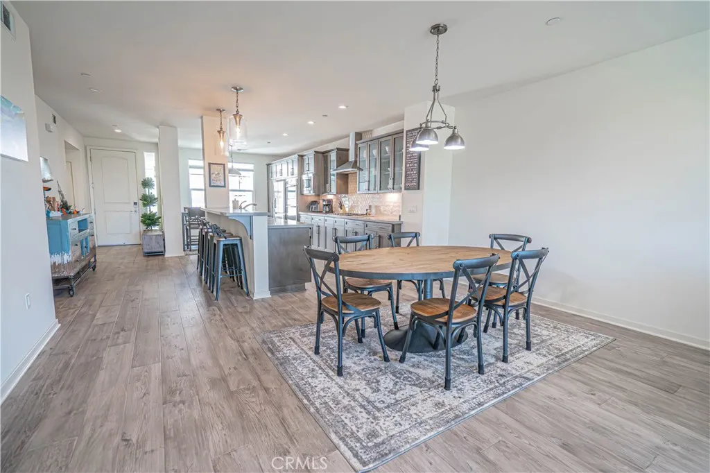 4060 Tradewinds Drive, Oxnard, California 93035 home-pic-15