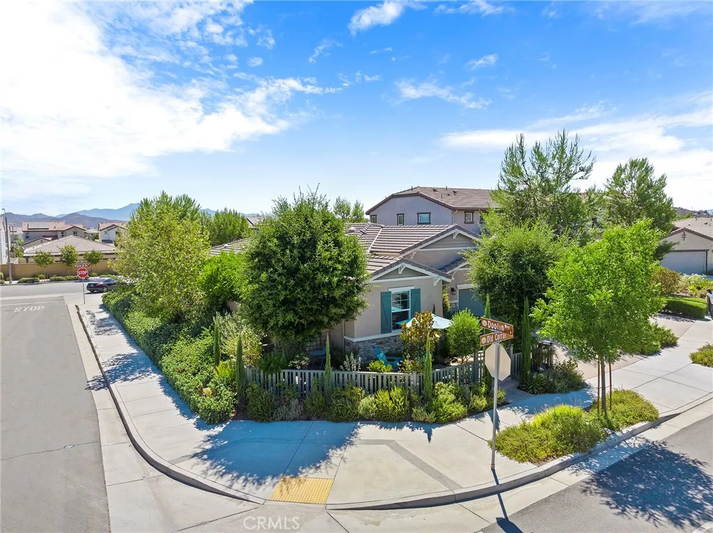 30210 Old Corral Circle, Menifee, California 92584 home-pic-47