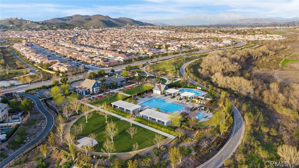 30210 Old Corral Circle, Menifee, California 92584 home-pic-62
