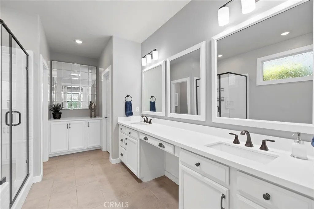 30210 Old Corral Circle, Menifee, California 92584 home-pic-35