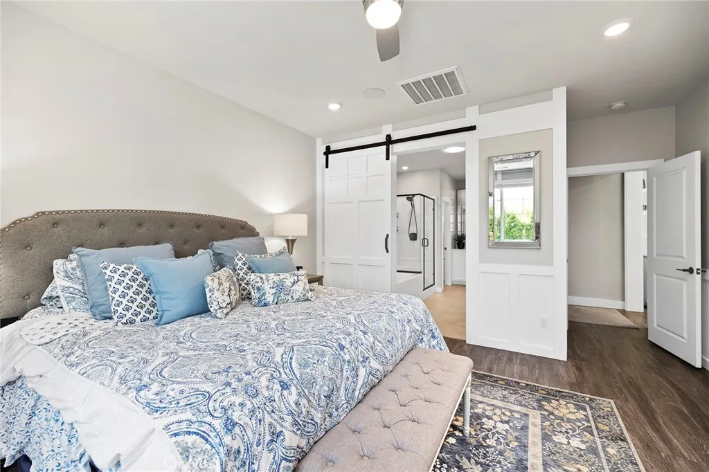 30210 Old Corral Circle, Menifee, California 92584 home-pic-33
