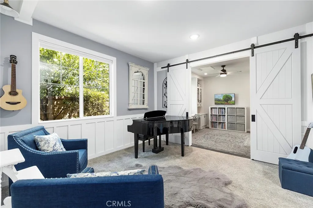 30210 Old Corral Circle, Menifee, California 92584 home-pic-24