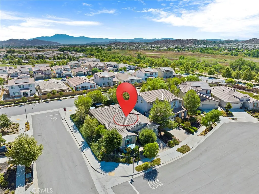 30210 Old Corral Circle, Menifee, California 92584 home-pic-46