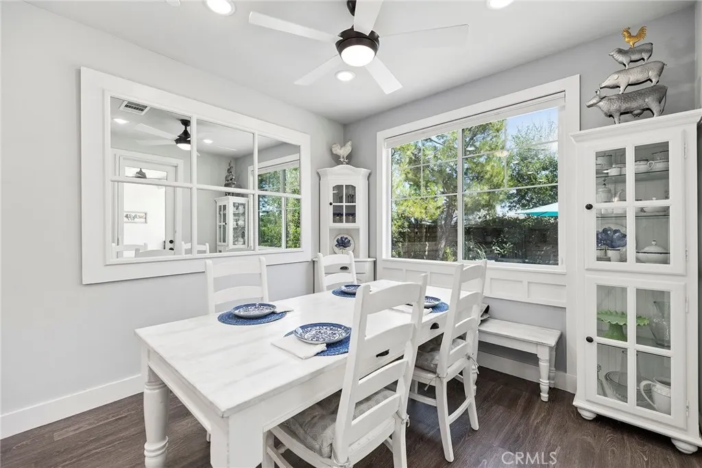 30210 Old Corral Circle, Menifee, California 92584 home-pic-21