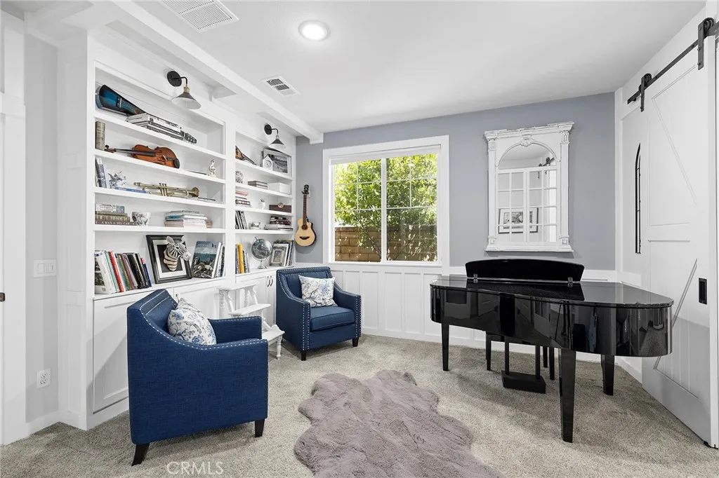 30210 Old Corral Circle, Menifee, California 92584 home-pic-25