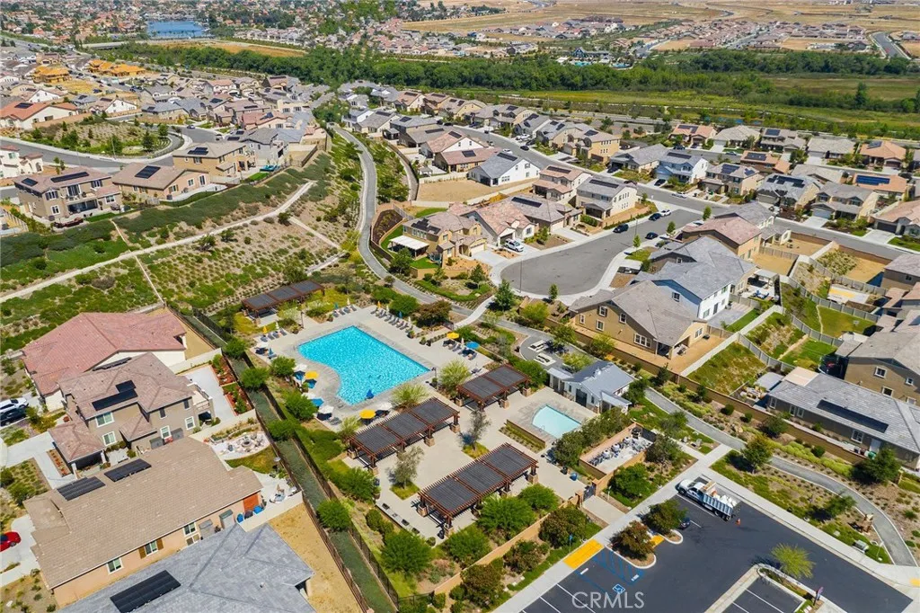 30210 Old Corral Circle, Menifee, California 92584 home-pic-68