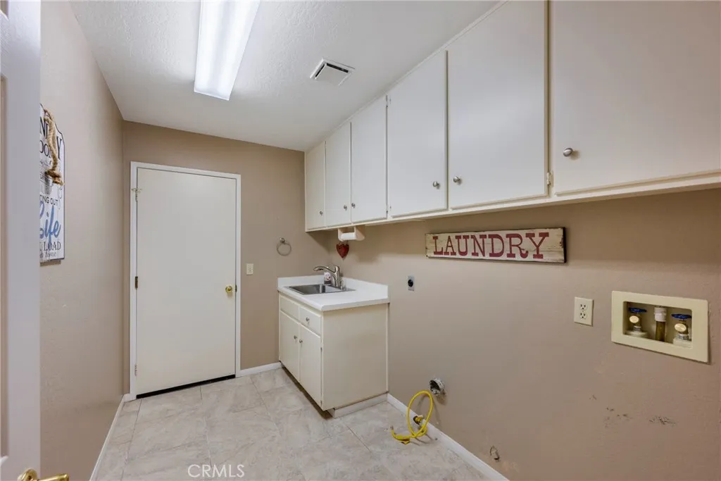 1894 Sunbury, Escondido, California 92026 home-pic-42