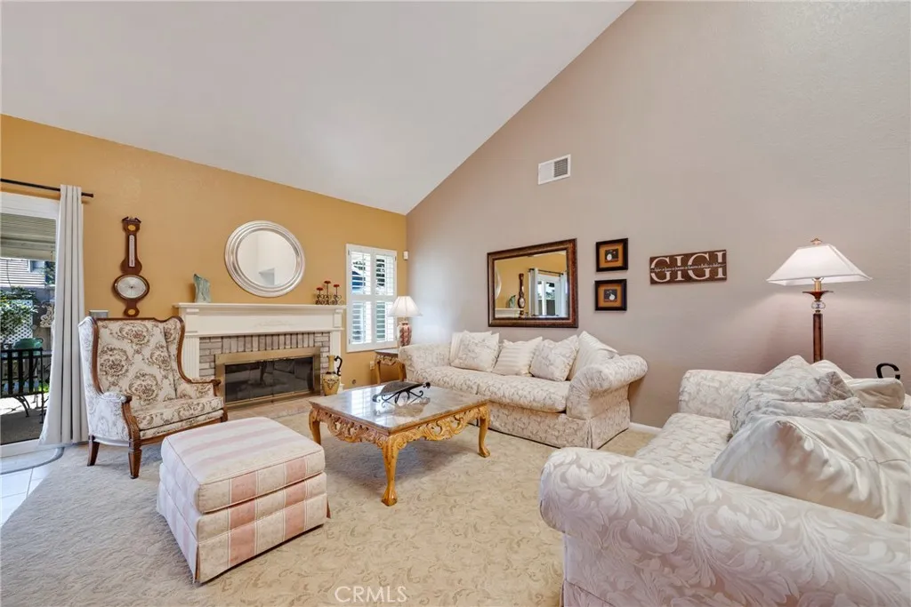 1894 Sunbury, Escondido, California 92026 home-pic-10