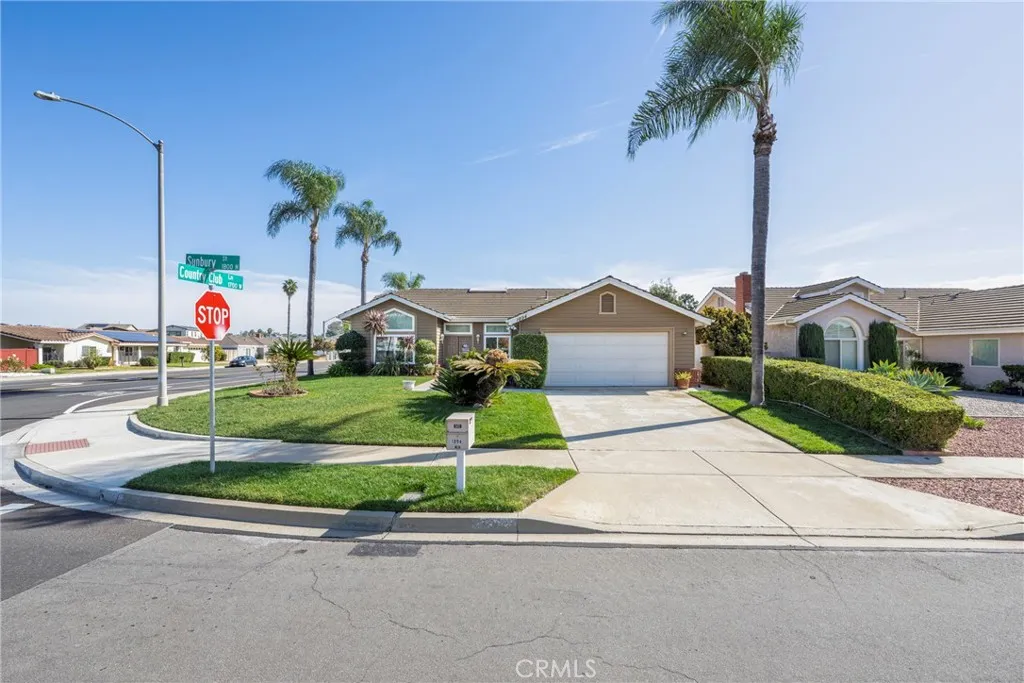 1894 Sunbury, Escondido, California 92026 home-pic-3