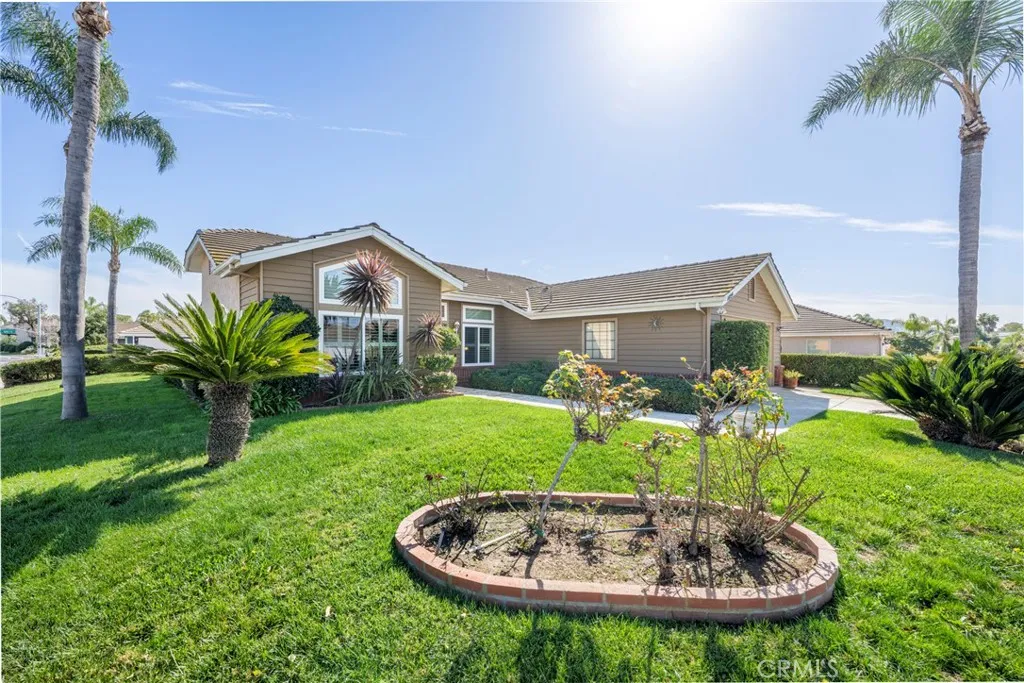 1894 Sunbury, Escondido, California 92026 home-pic-1
