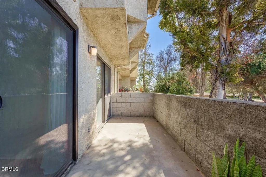 9540 Telegraph Road 16, Ventura, California 93004 home-pic-54