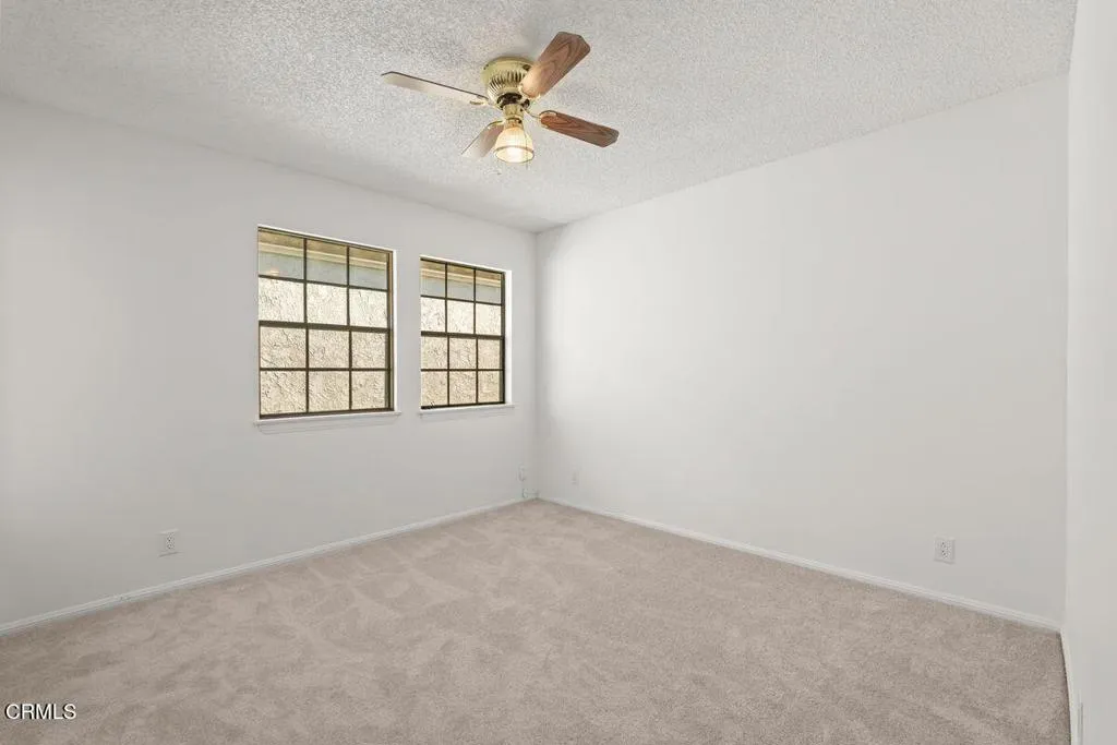9540 Telegraph Road 16, Ventura, California 93004 home-pic-23