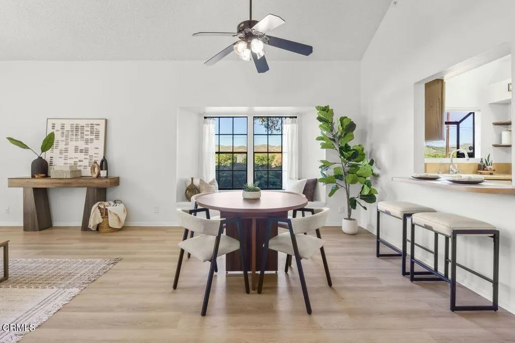 9540 Telegraph Road 16, Ventura, California 93004 home-pic-3