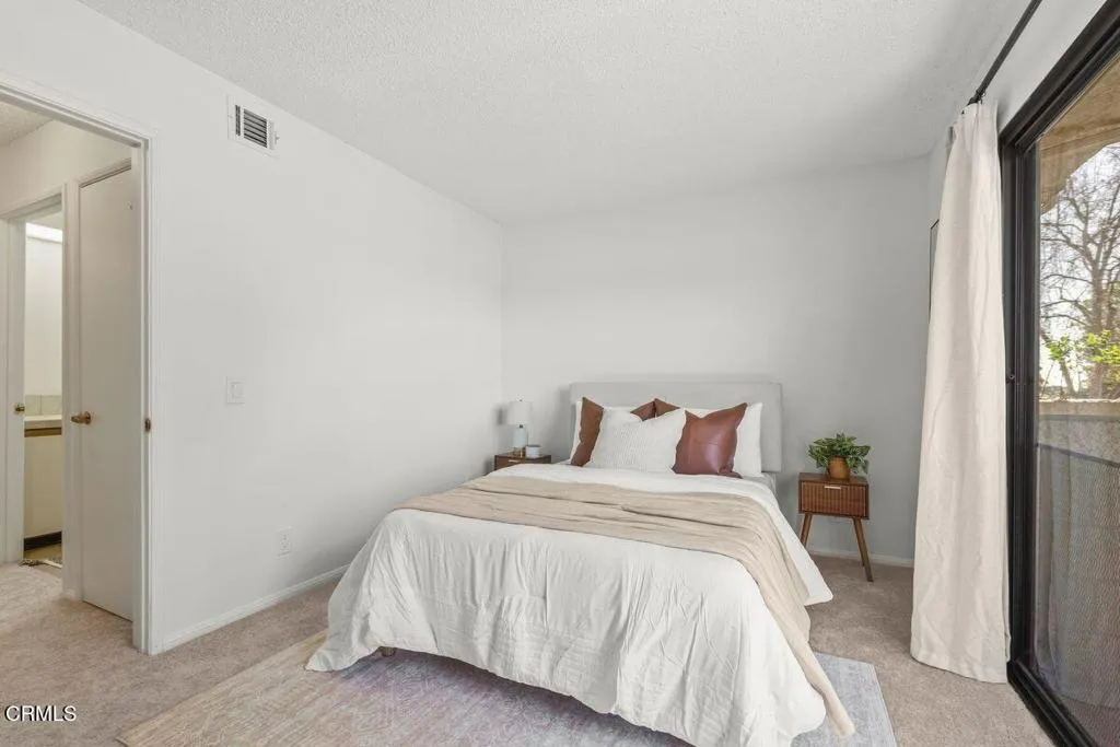 9540 Telegraph Road 16, Ventura, California 93004 home-pic-12