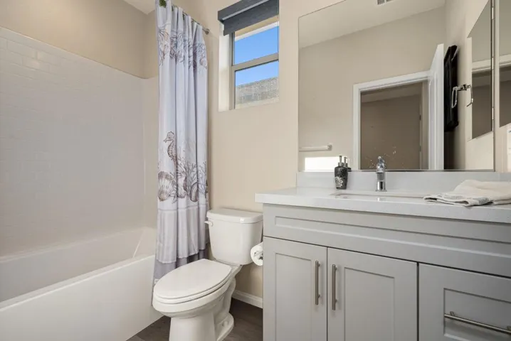 37-web-or-mls-JMGolden_OPMG_0226_037