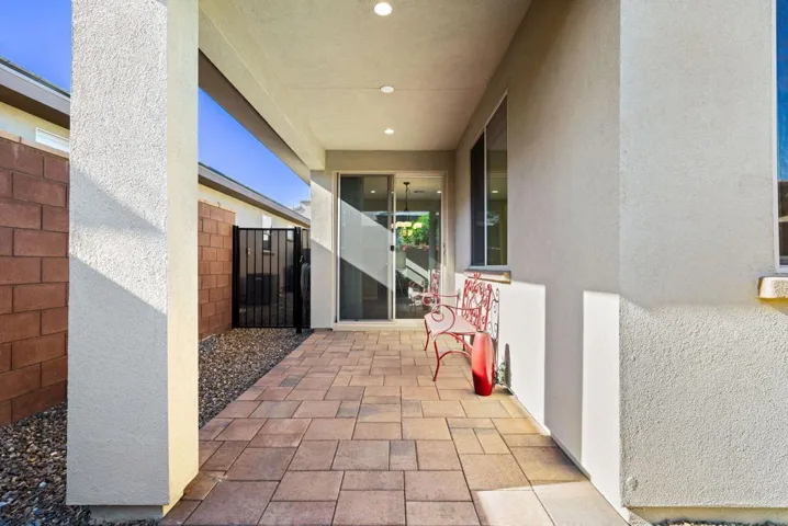 30-web-or-mls-JMGolden_OPMG_0226_030