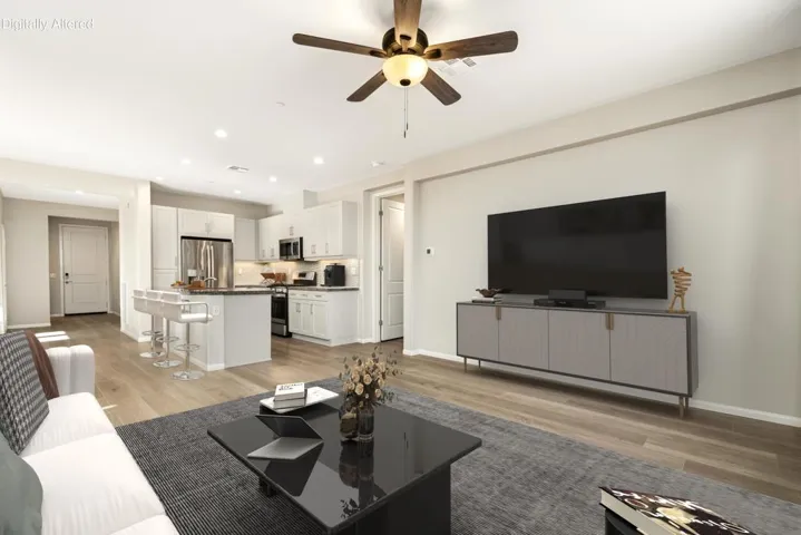 18-print-JMGolden_OPMG_0226_018