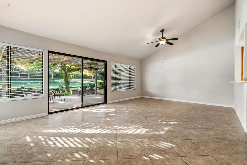 41721 Woodhaven Drive W, Palm Desert, California 92211 home-pic-11