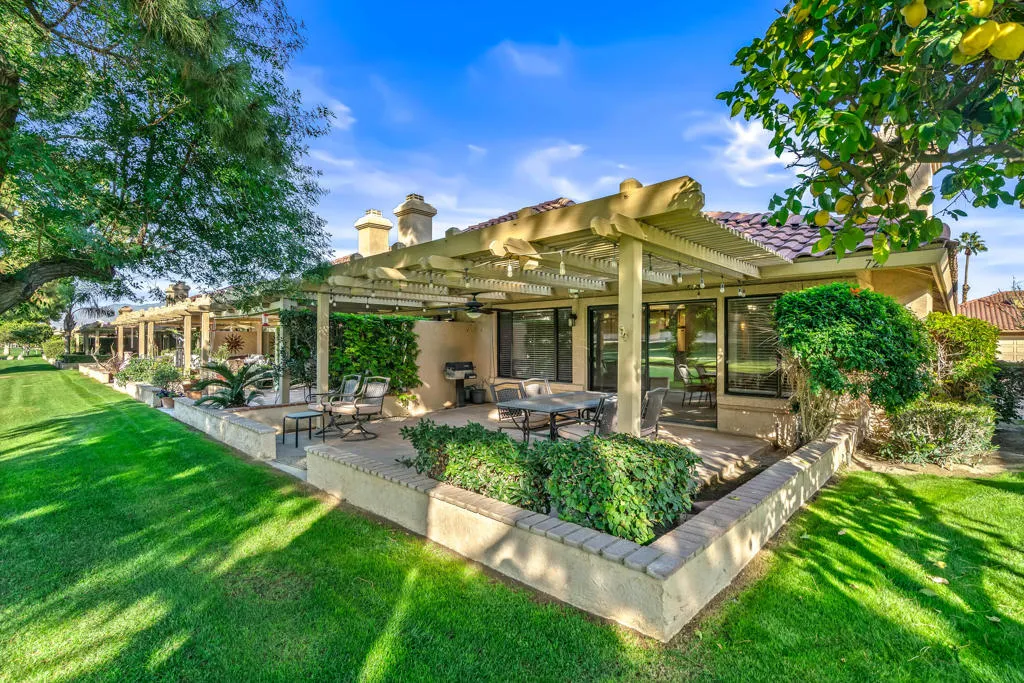 41721 Woodhaven Drive W, Palm Desert, California 92211 home-pic-29