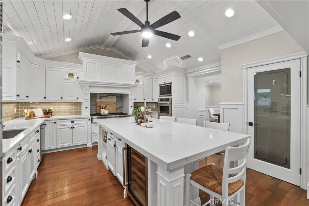 3092 Copa De Oro Drive, Rossmoor, California 90720 home-pic-17