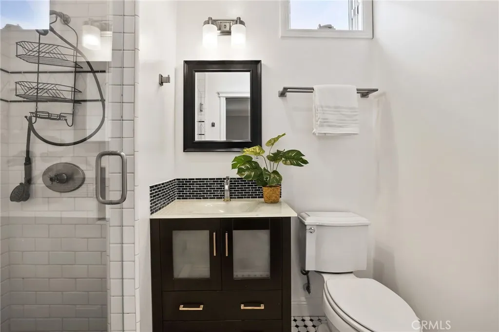 3092 Copa De Oro Drive, Rossmoor, California 90720 home-pic-36