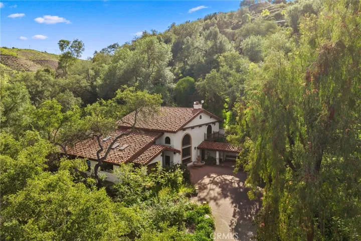 La Masia de las Robles