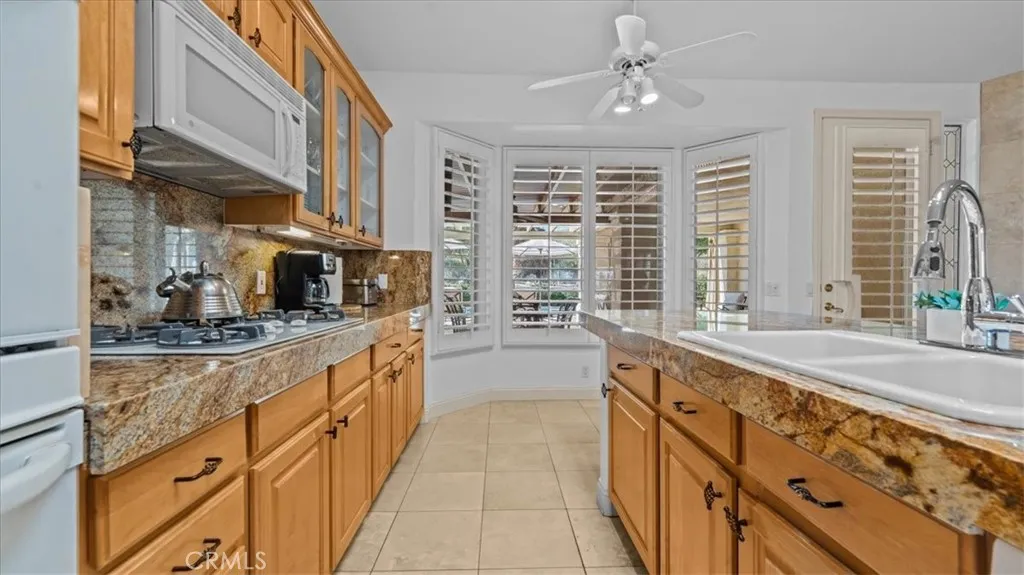 71569 Sahara Road, Rancho Mirage, California 92270 home-pic-12