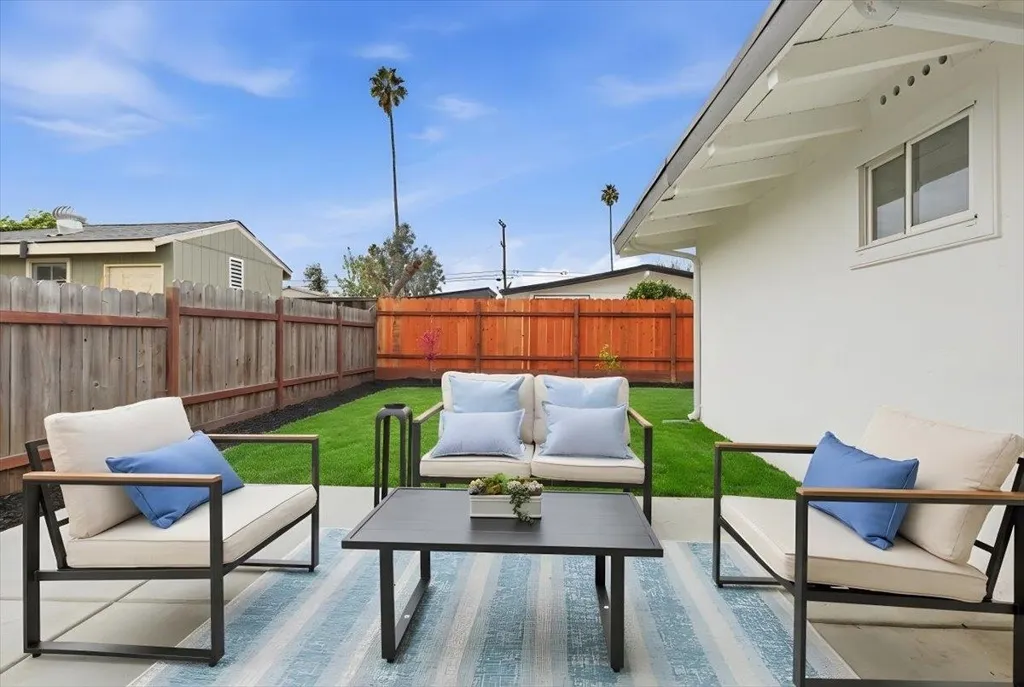 27707 27707 La Porte Ave, Hayward, California 94545 home-pic-35